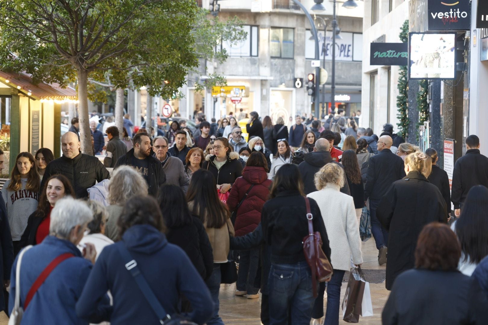 La fiebre por el Black friday en Valencia