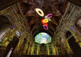 Tramo final del primer acto de 'Barroc', donde el Árbol de la Vida representa el inicio del renacimiento de los Santos Juanes.