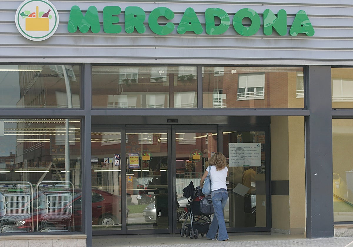 El bolígrafo mágico de Mercadona que arrasa: el truco para una manicura glaseada perfecta