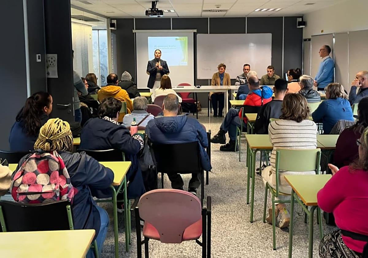La jornada se ha desarrollado a través de varios talleres prácticos de lectura y escritura braille.