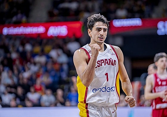 Álvaro Cárdenas celebra una acción durante el partido entre España y Georgia.