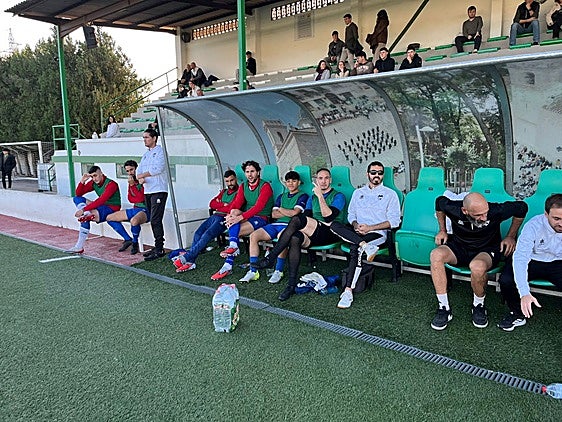 Banquillo del CD Jávea ante Alberic.
