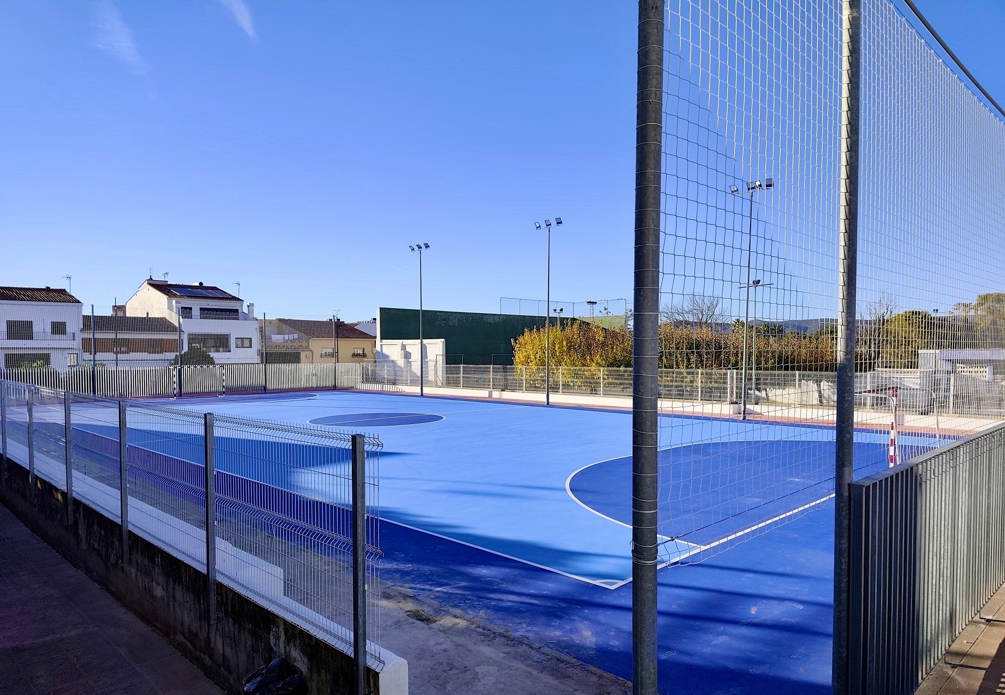 La pista de futbito renovada.