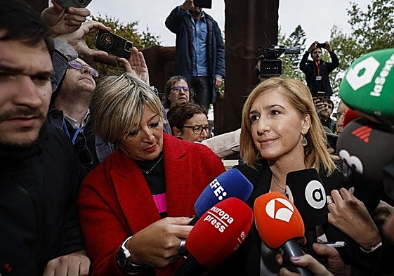 La exconsellera, a su llegada a la Ciudad de la Justicia.