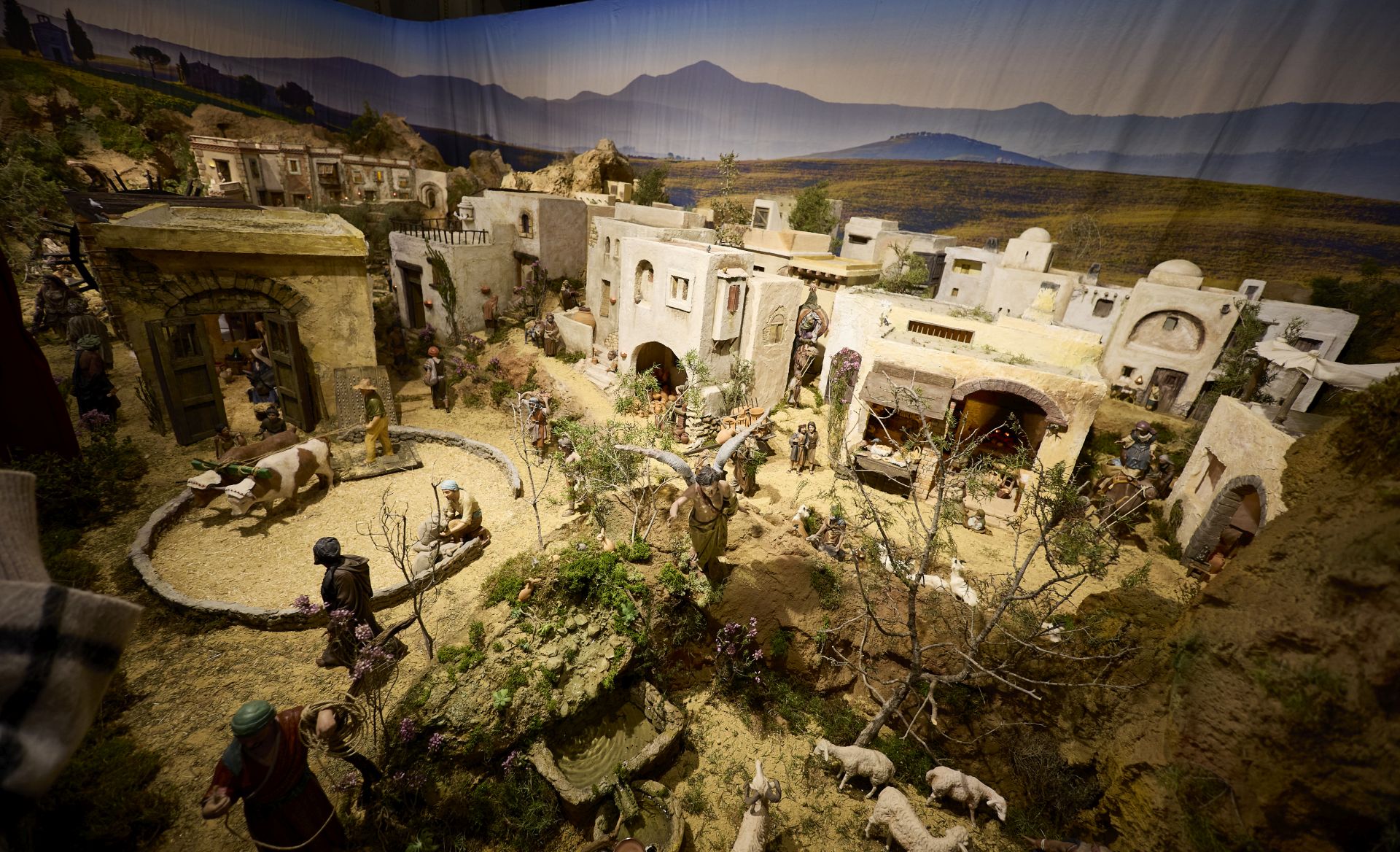 FOTOS | Así es el Belén del Salón de Cristal del Ayuntamiento de Valencia