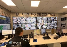 Centro de control de la Policía Local en Paterna.