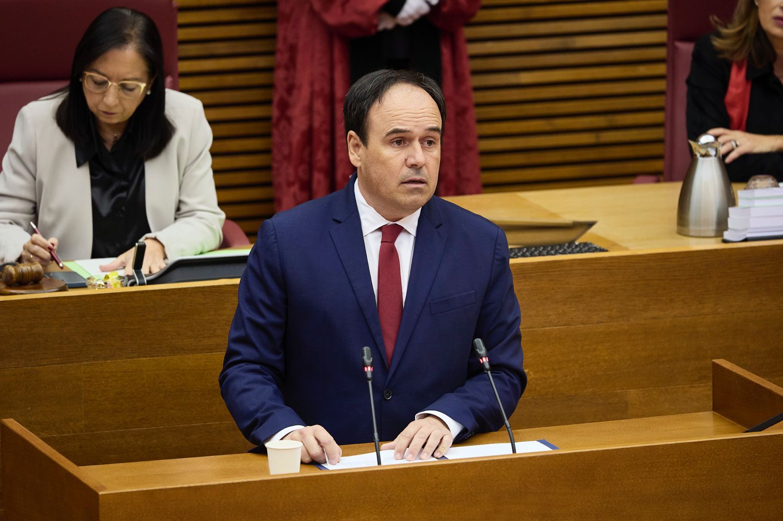 Fotos de la toma de posesión de Pérez Llorca como president de la Generalitat