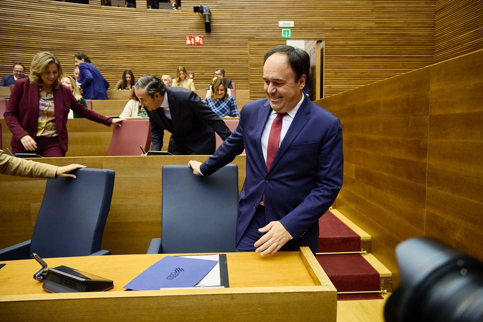 Fotos de la toma de posesión de Pérez Llorca como president de la Generalitat