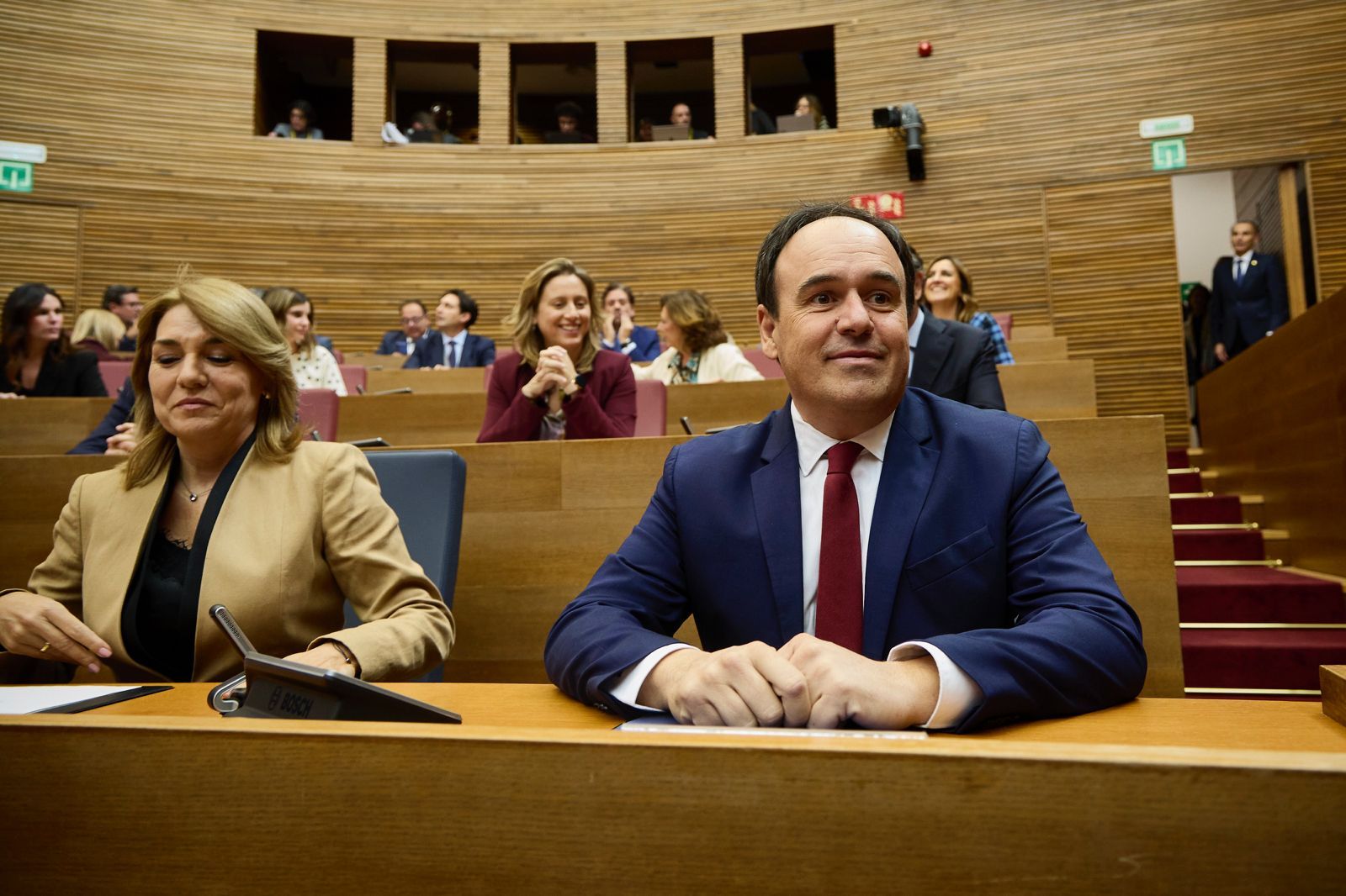 Fotos de la toma de posesión de Pérez Llorca como president de la Generalitat