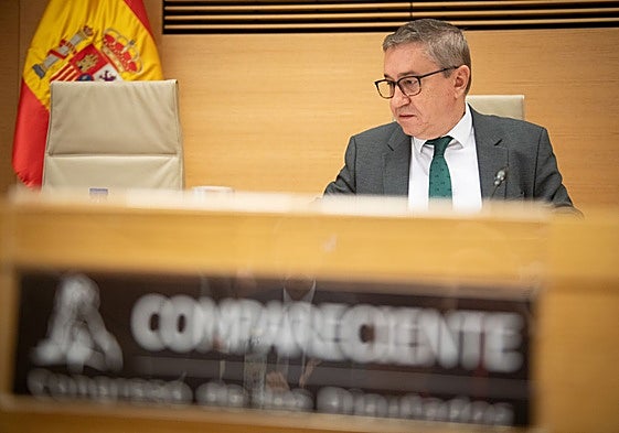 Rovira, durante la comisión de investigación sobre la dana del Congreso.
