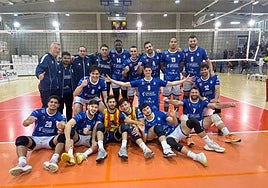 Celebración del Léleman Conqueridor al finalizar el partido.