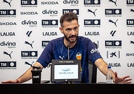 Carlos Corberán, en rueda de prensa.