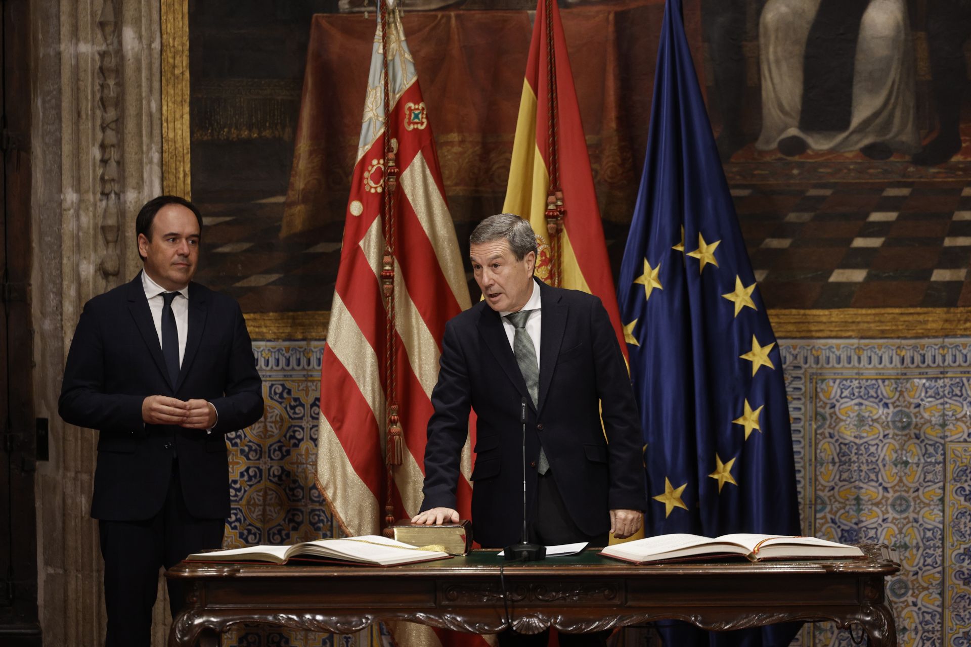 Fotos de la toma de posesión de los miembros del nuevo Consell