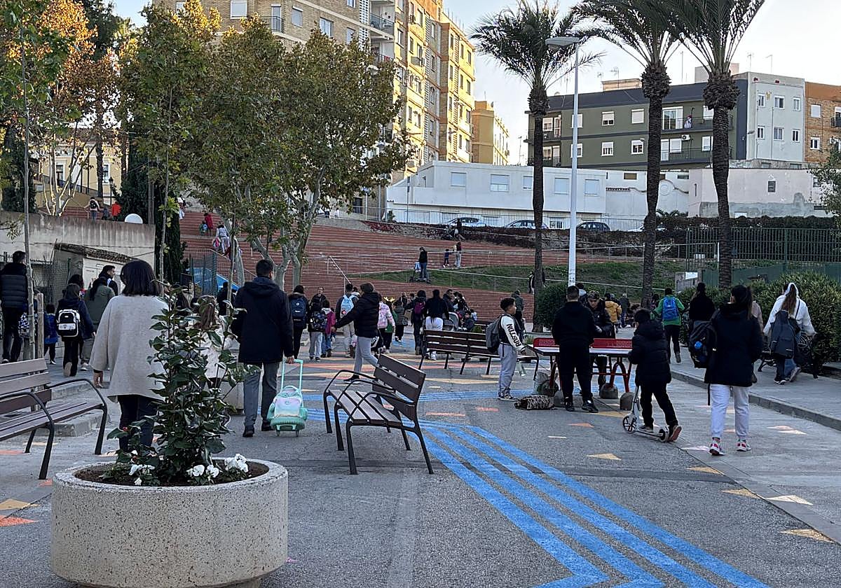 Manises peatonaliza una calle en su proyecto de ciudad más verde