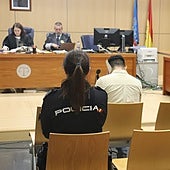 El condenado por las agresiones sexuales a su hija y una amiga y grabarlas en el baño.