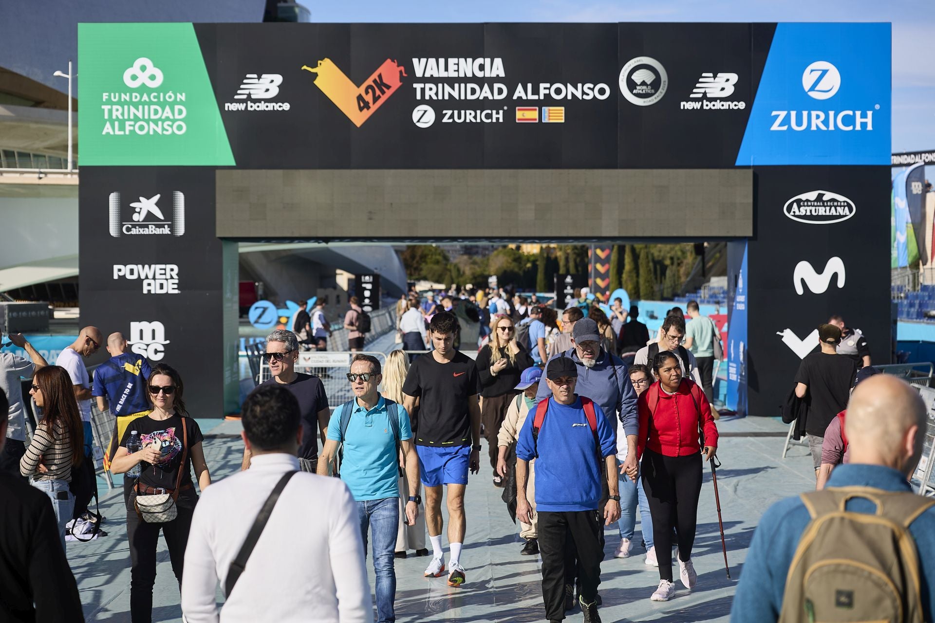 FOTOS | La Ciudad de las Artes y las Ciencias la víspera del Maratón de Valencia 2025