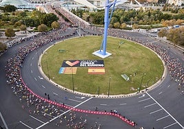 Salida del Maratón de Valencia 2025.
