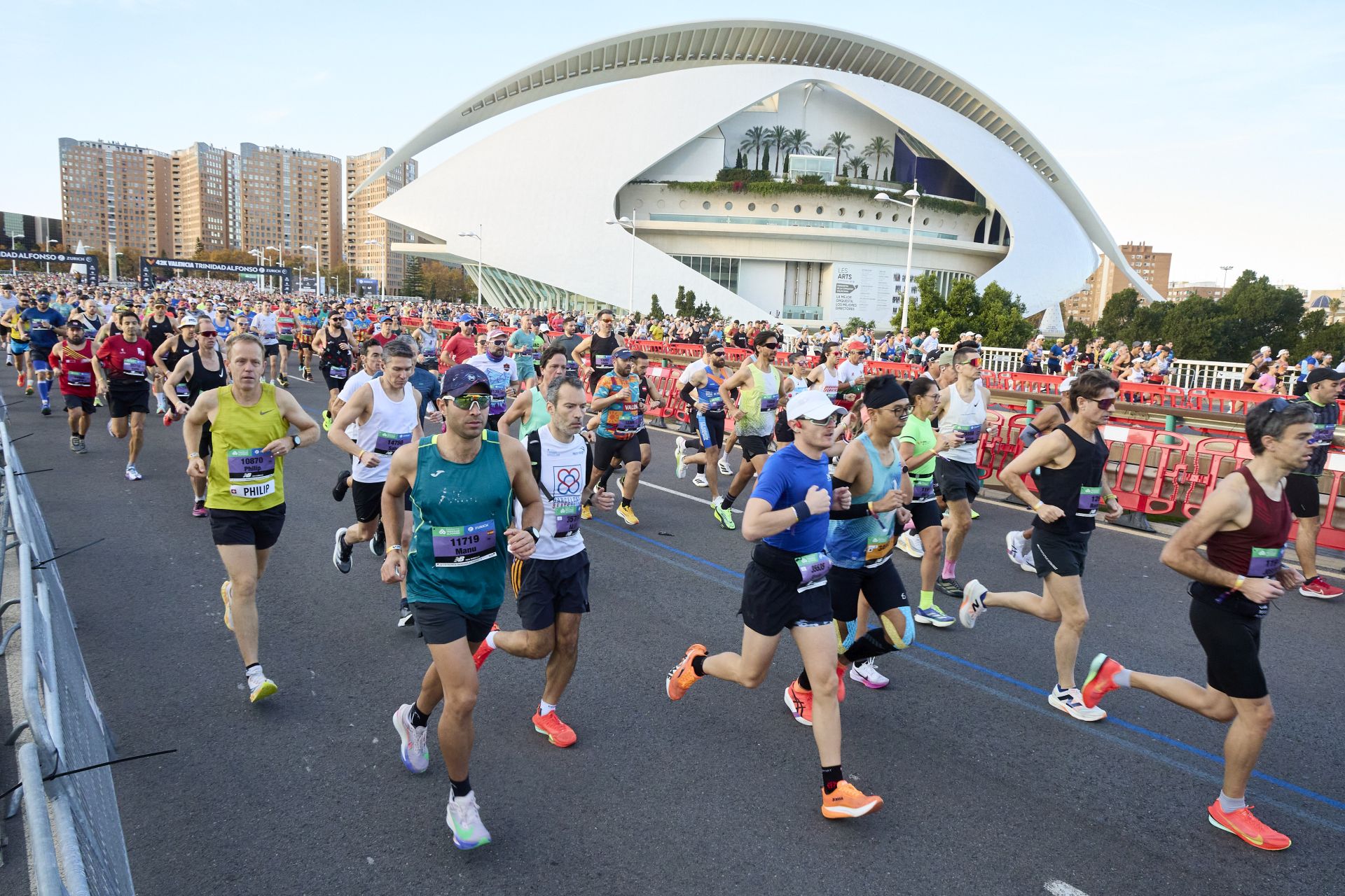 Búscate en el Maratón de Valencia 2025