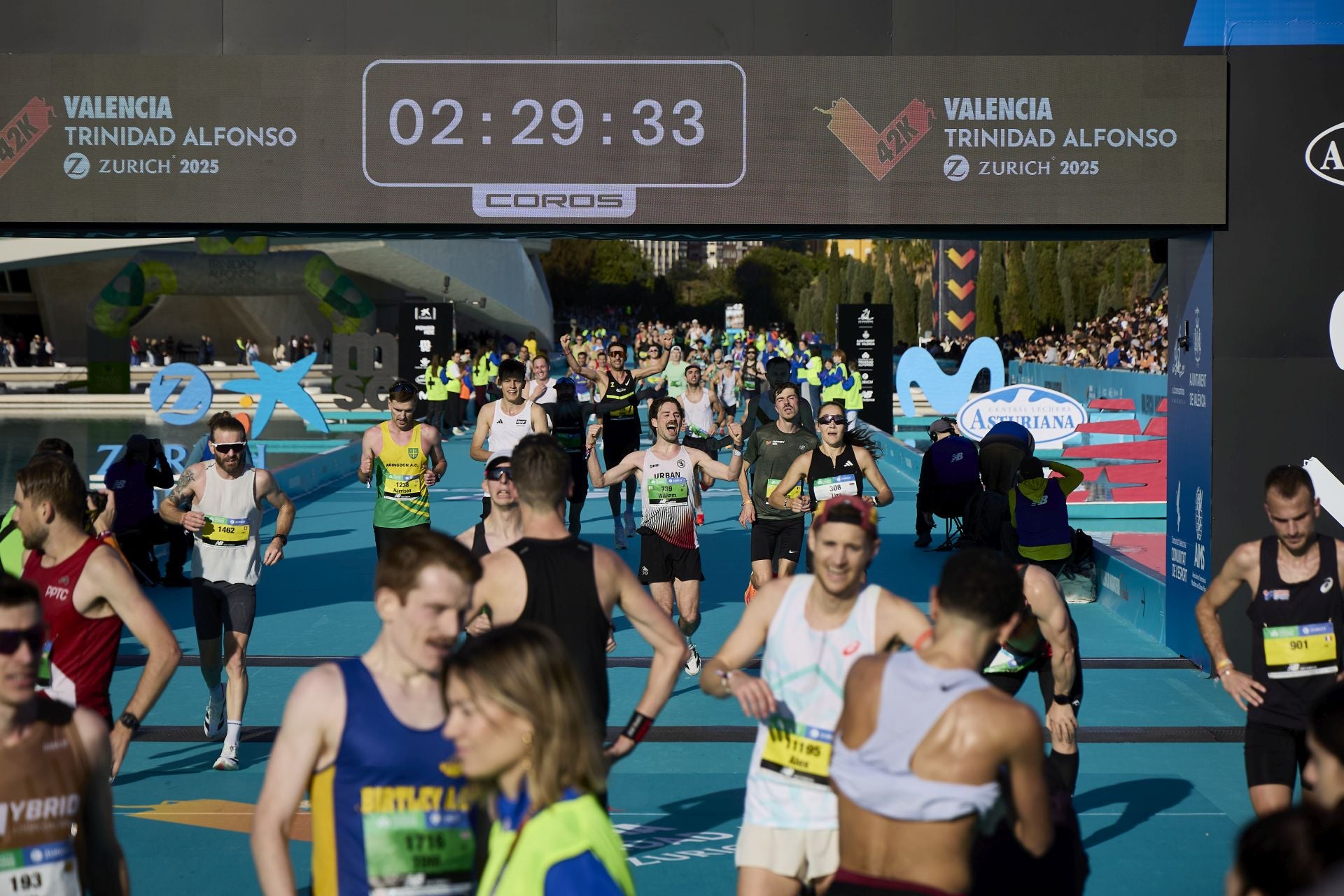 Búscate en el Maratón de Valencia 2025