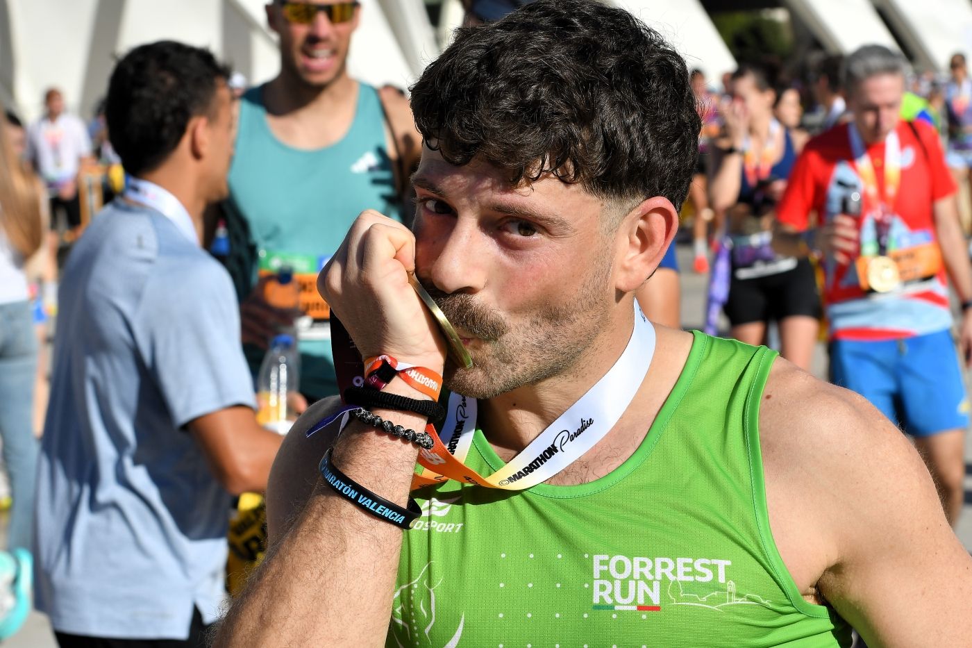 Búscate en el Maratón de Valencia 2025