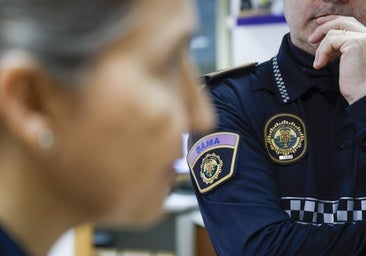 Agentes del grupo Gama de la Policía Local de Valencia.