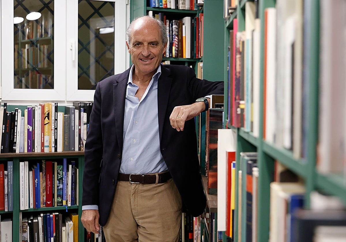 Camps, retratado antes de la entrevista a LAS PROVINCIAS.