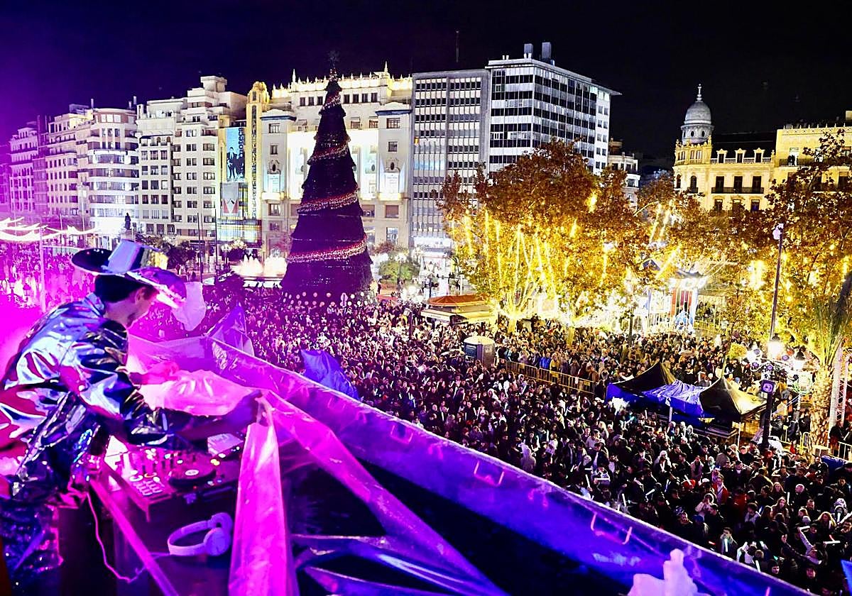 Así será la Nochevieja en Valencia: DJ, castillo y Campanadas infantiles | Las Provincias