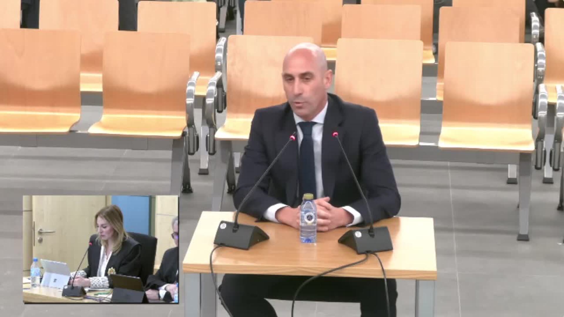 Rubiales asegura que Hermoso le dio "permiso" para el beso: "Es algo totalmente espontáneo"