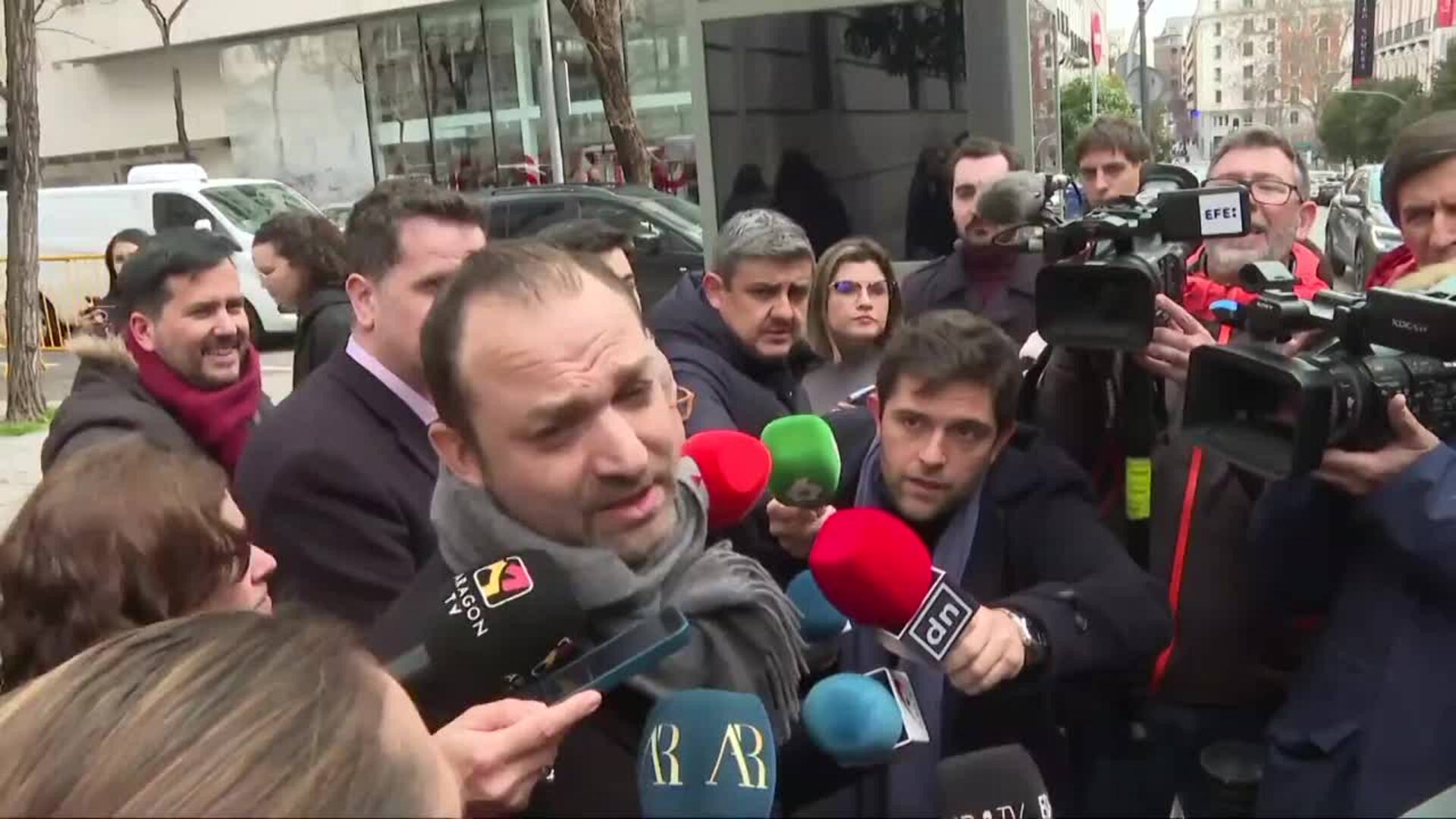 Víctor Ábalos sale del TS: "No voy a hacer declaraciones, me estáis haciendo un flaco favor"