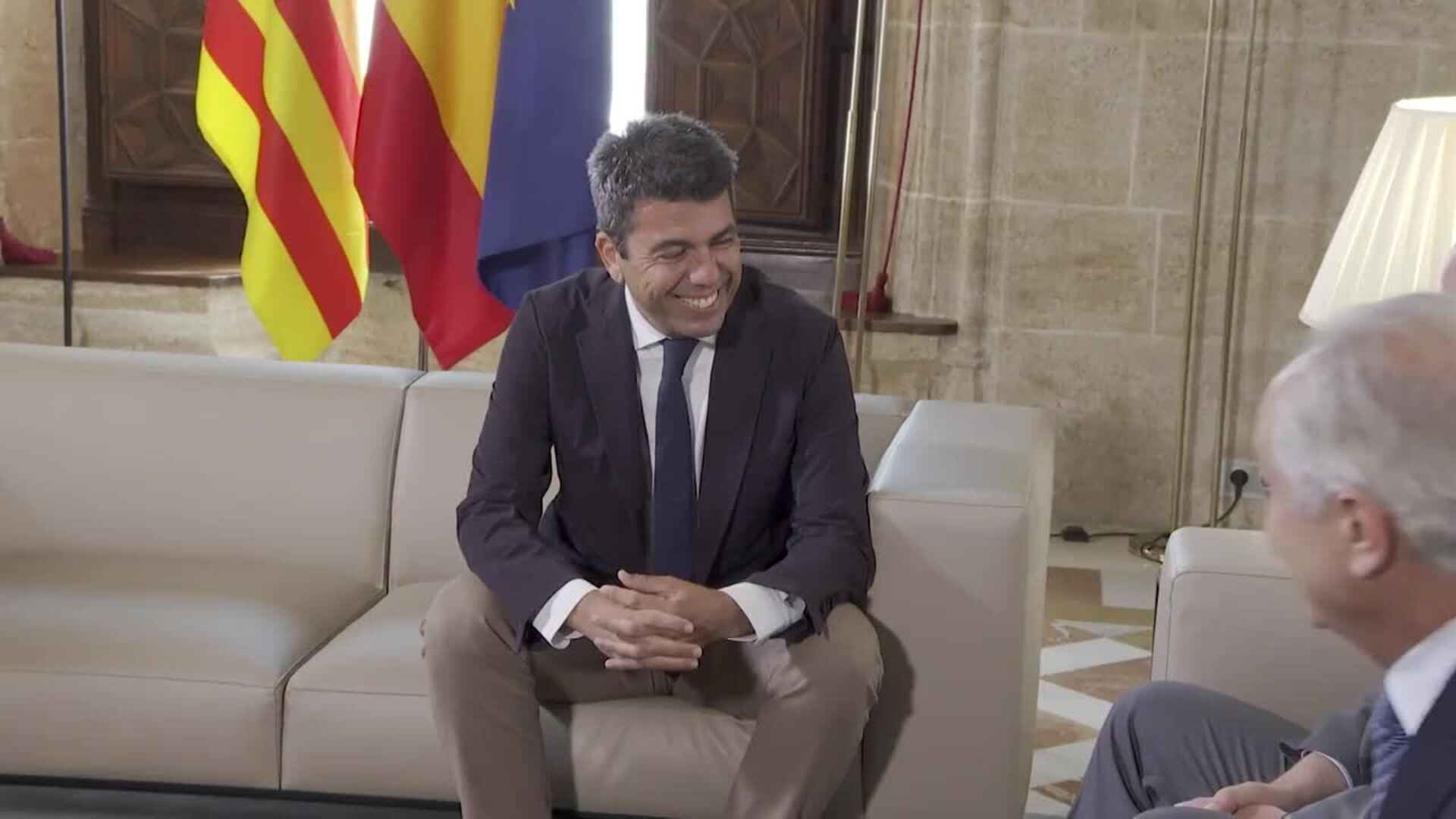 Mazón se reúne con el presidente del Consejo de Cámaras de Comercio