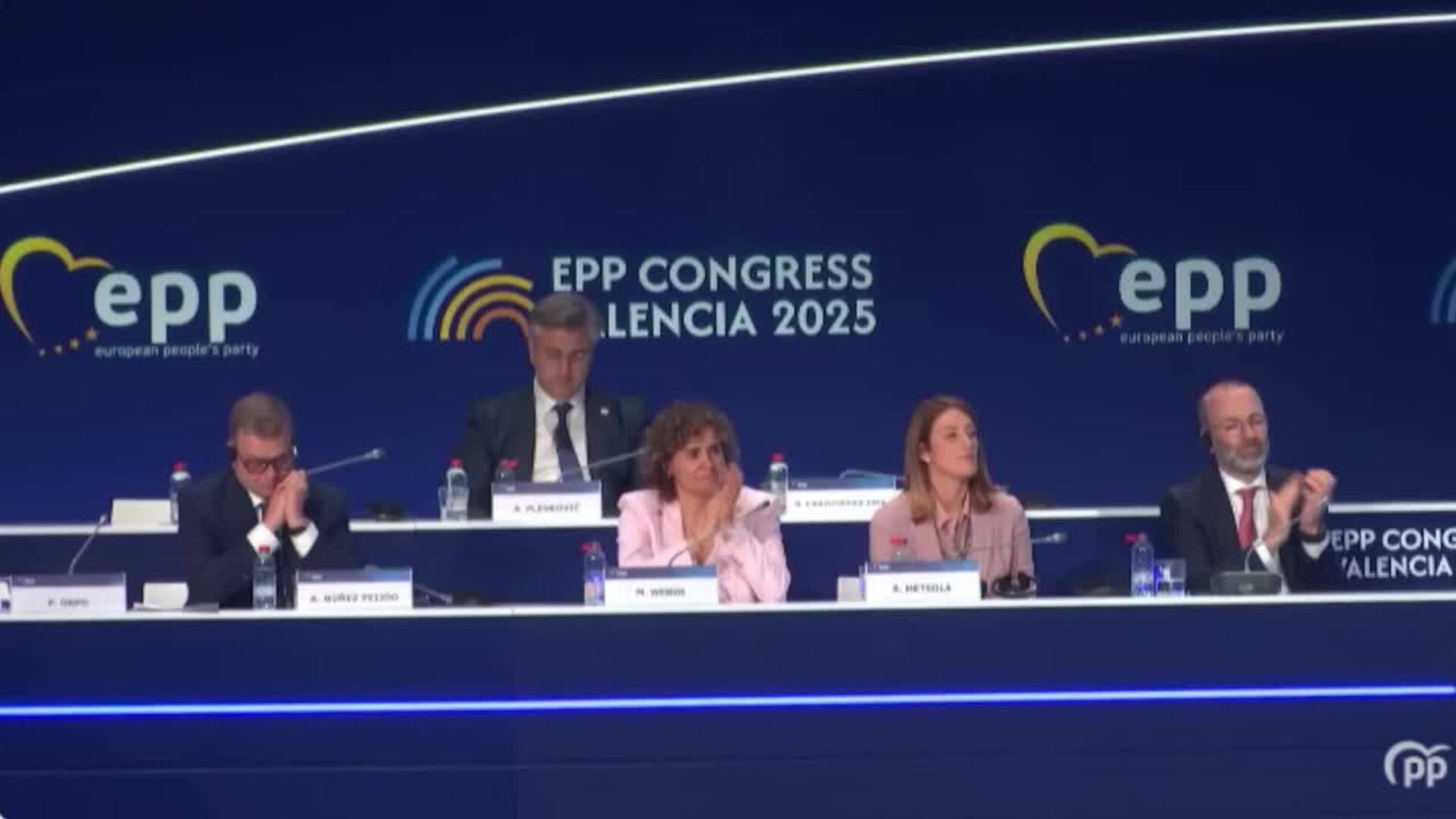 Feijóo ataca a Sánchez por "negar" inversiones a Valencia tras la dana y pide ayuda a la UE