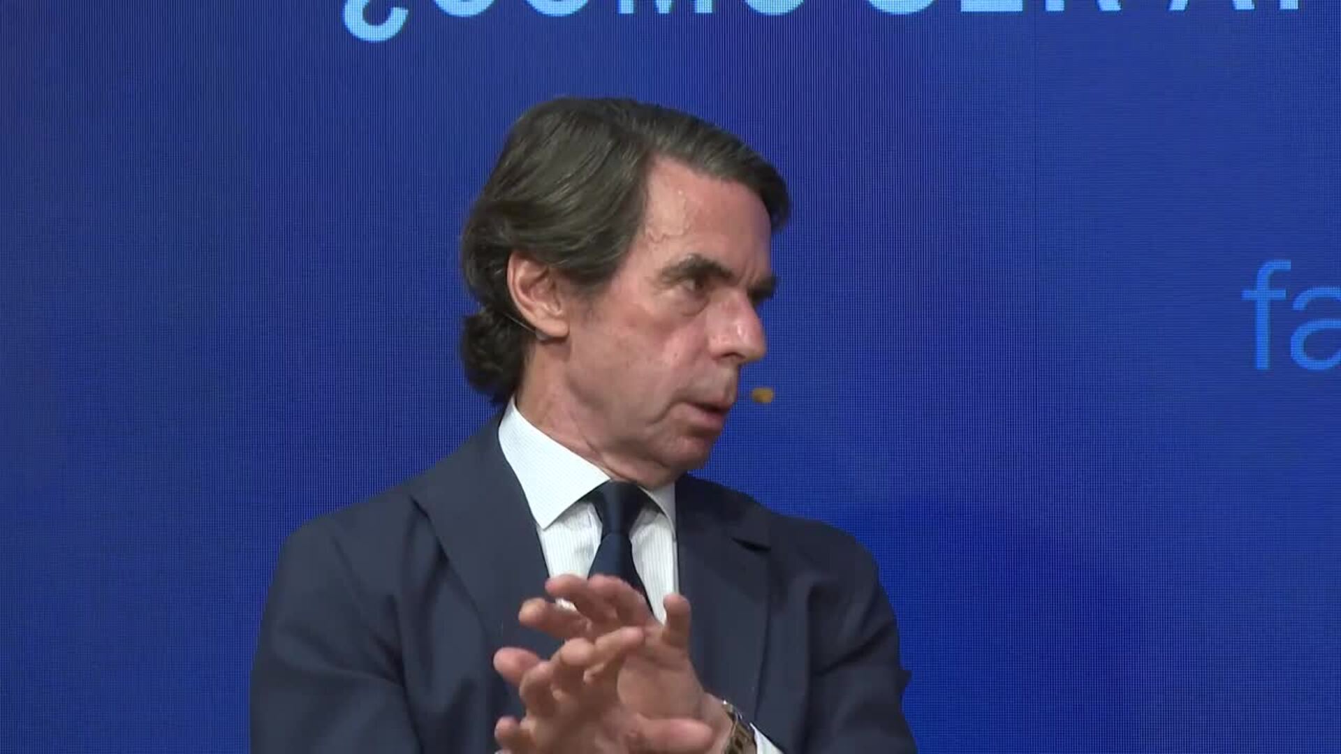 Aznar no ve una moción de censura en estos momentos contra el Gobierno