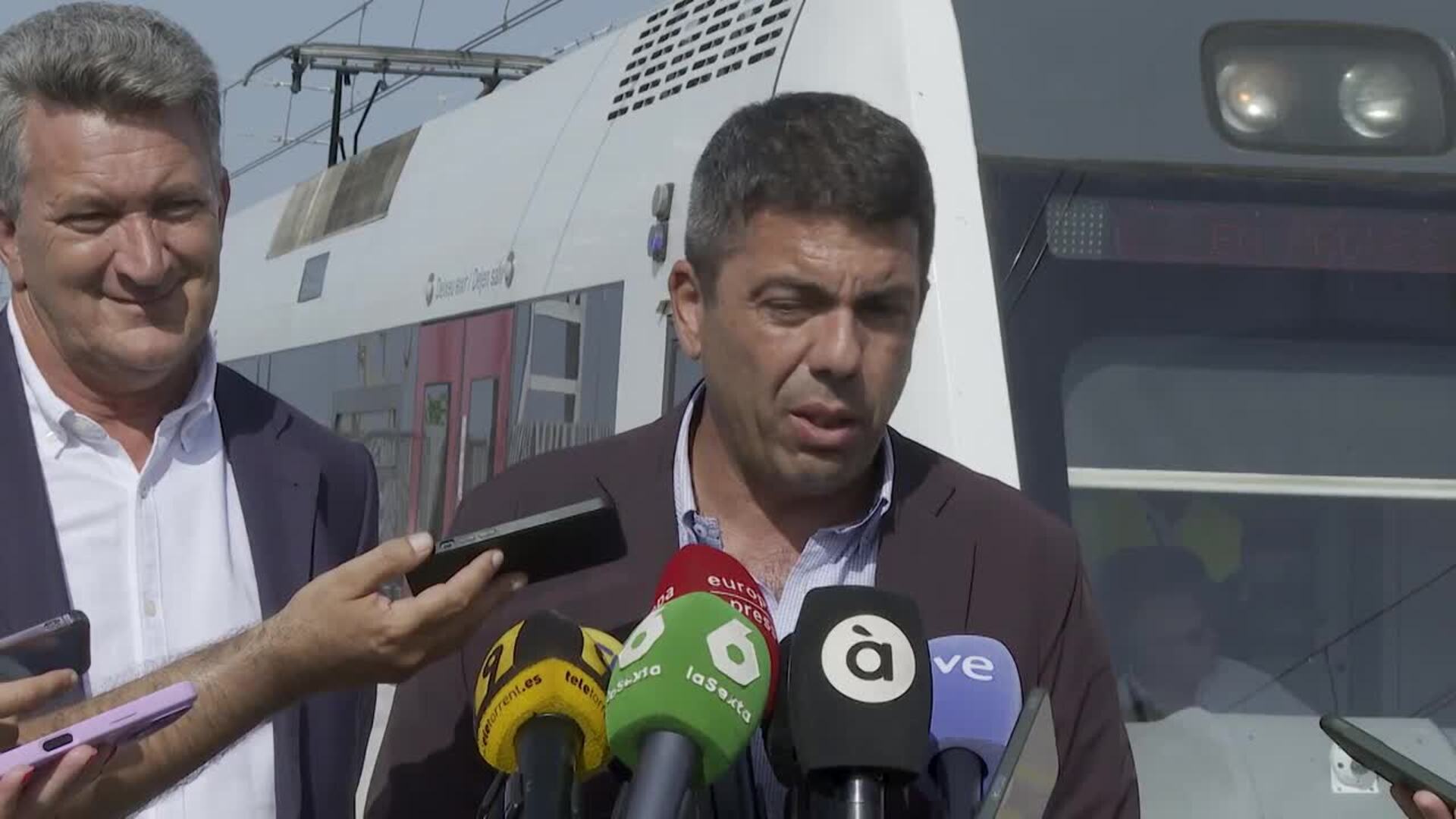 Mazón reivindica una "nueva mayoría" para España y Comunitat: "Seguimos esperando elecciones"