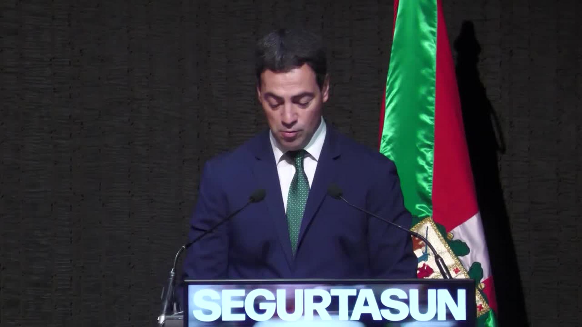 Pradales pide "debatir sin complejos ni tabúes" para fortalecer "seguridad integral" en Euskadi