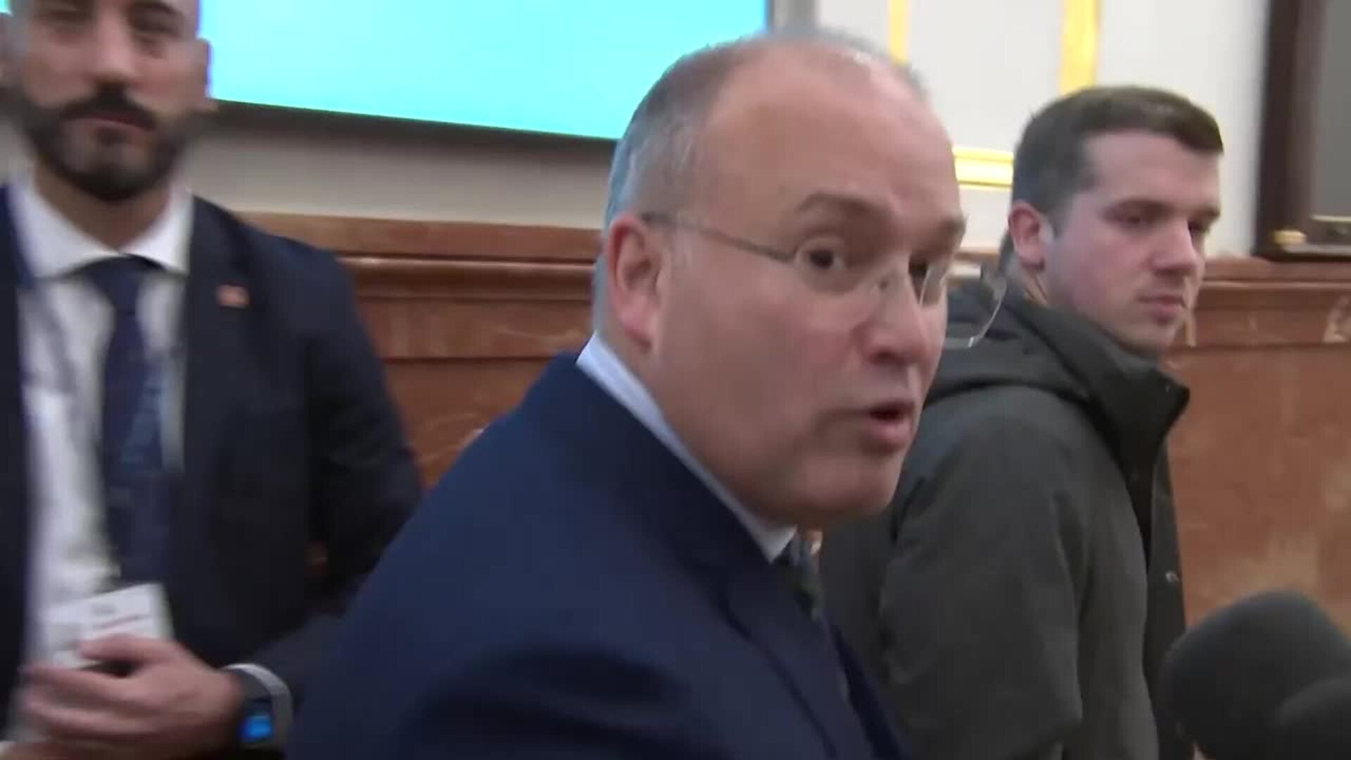 Tellado cree que Sánchez no habrá podido dormir pendiente de si Ábalos entra en prisión