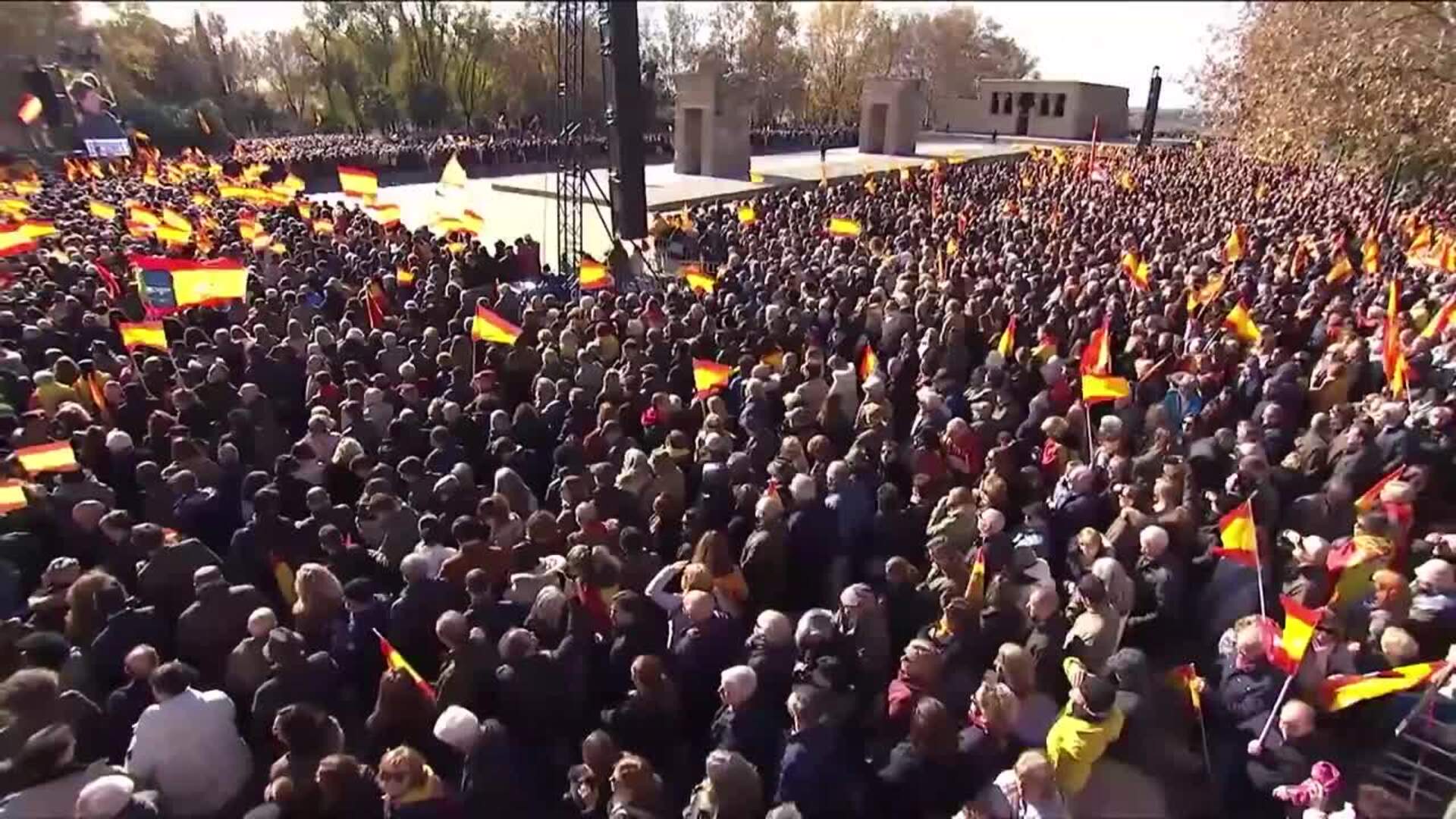 Almeida carga contra un Sánchez que juega con la "angustia y desesperación" de los españoles