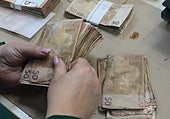 Los técnicos de Hacienda piden que se paguen impuestos por los premios pequeños de Lotería