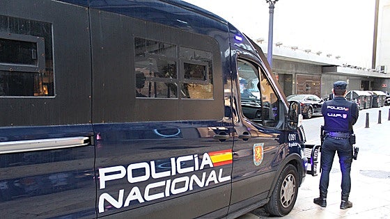La Policía libera a una pareja secuestrada en Xàtiva tras pedir ayuda una de las víctimas desde el maletero de un coche