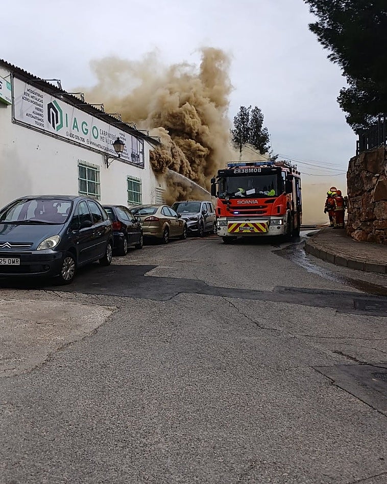 Dos incendios industriales en poco más de 24 horas en Náquera