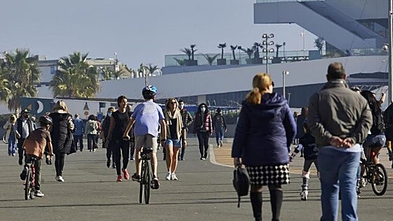La provincia de Valencia vive la noche de febrero más cálida de la última década