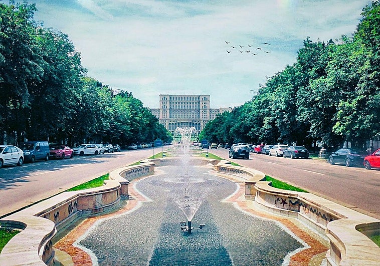 El aeropuerto de Valencia recupera una conexión directa a una capital europea conocida como 'la pequeña París'