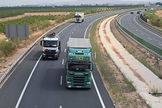 Levantan las restricciones de circulación en Castellón pero siguen en la A-33 entre Caudete y la Font de la Figuera