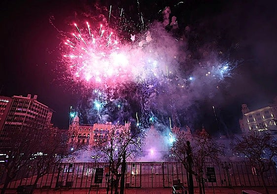 Valencia dispara castillos de fuegos artificiales diarios desde este viernes 13 al 19 de marzo: horarios y ubicación