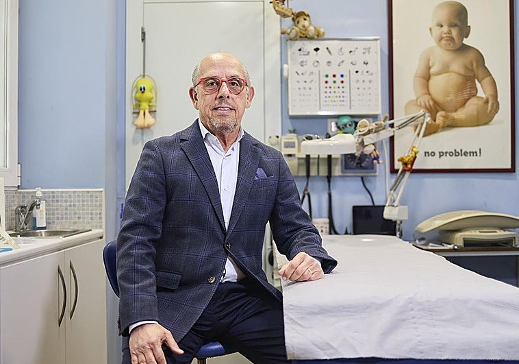 Fernando García-Sala, el pediatra de Valencia, cuelga la bata: «Aún recuerdo aquel niño que iba a morir y me pidió que no se lo contara a sus padres»