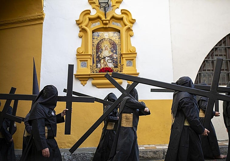 Horarios del Martes Santo en la Semana Santa de Sevilla