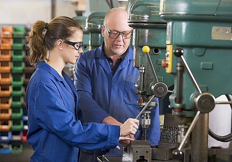 Un empleado es despedido por pedir los 148 días que tenía acumulados: la empresa le pagará 30.010 euros por simular su dimisión