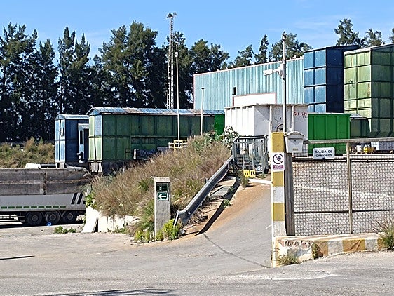 Evitan 'in extremis' una huelga en la planta de transferencias de Dénia