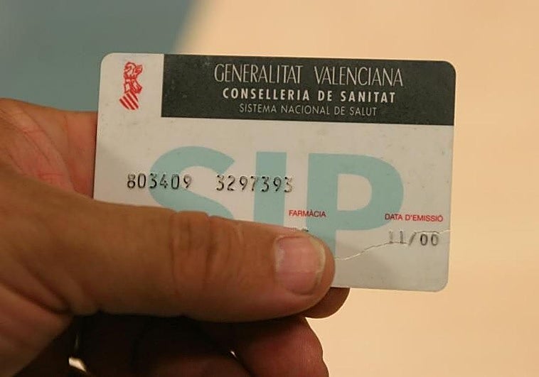 Sanidad anuncia novedades con el SIP y explica la nueva forma de recoger los medicamentos en la farmacia