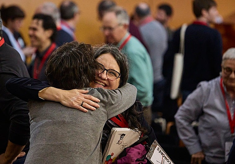 El Botánico se agarra a Oltra y el PP lamenta la vuelta de una «acusada»