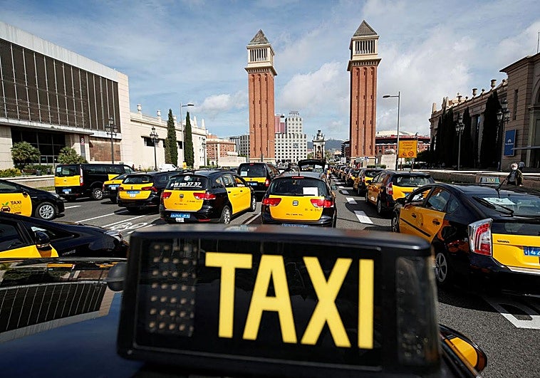 Estafan 5.000 euros a un taxista: dos clientes viajan de Barcelona a Lisboa y se van sin pagar